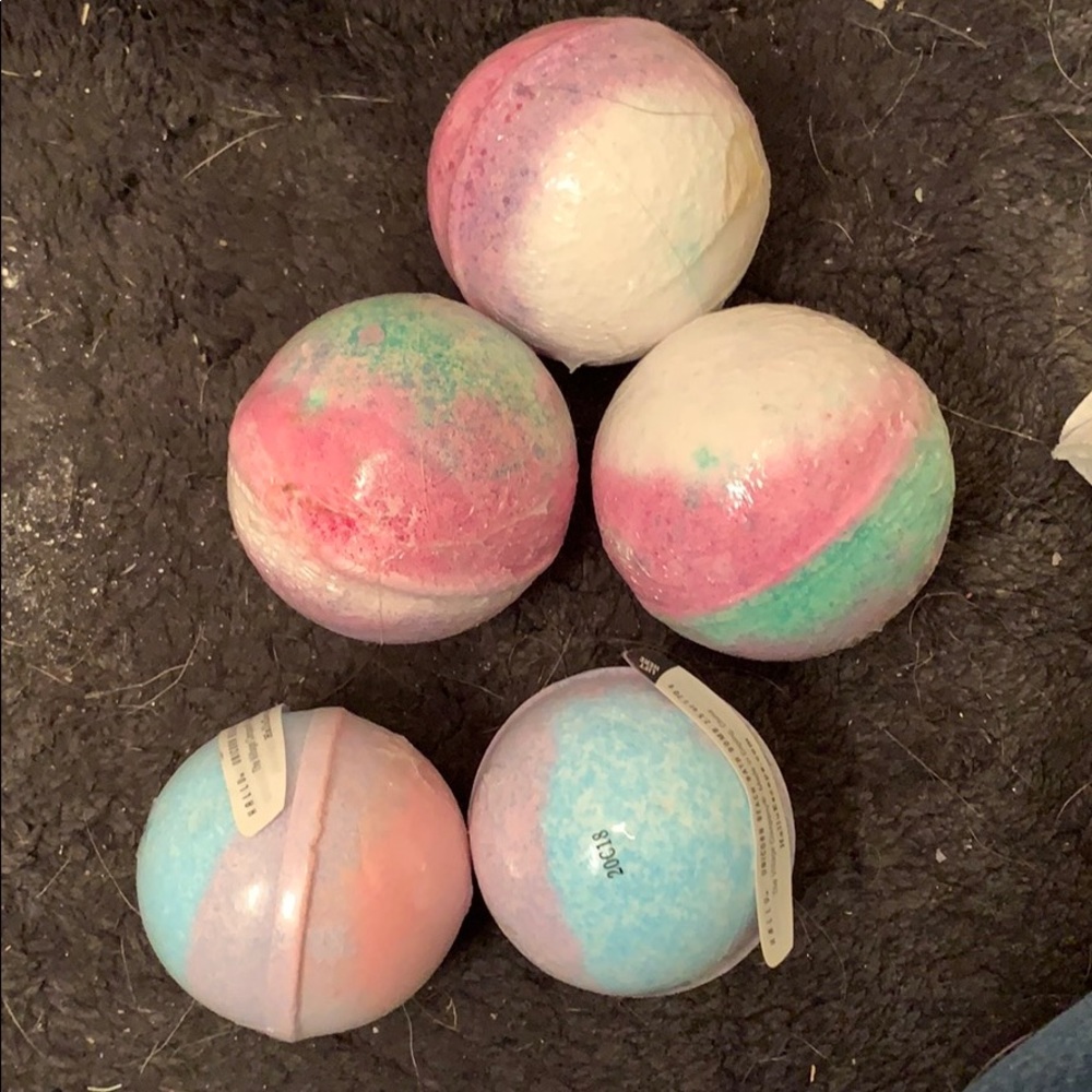 Bath bombs